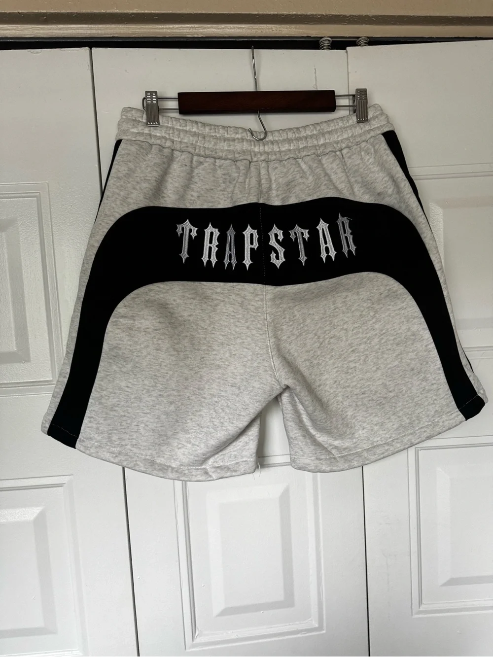 Men's Grey and Black Casual Drawstring Shorts